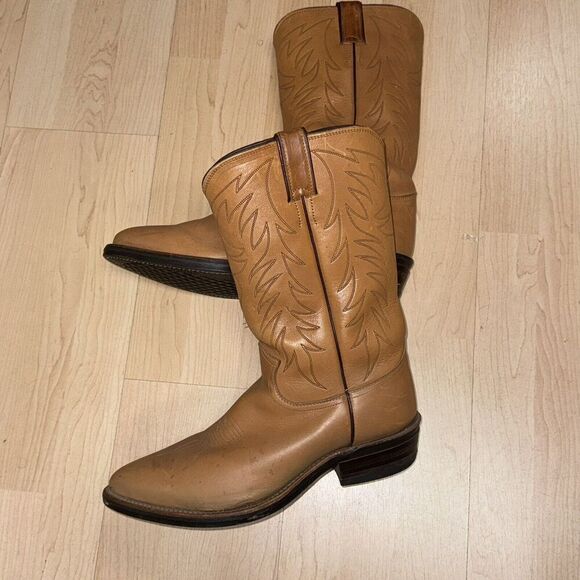 NWOB JUSTIN Western TAN Cowboy Boots Size 10.5 main image 10